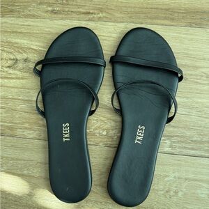 TKEES Women's Elegant Black Sandals